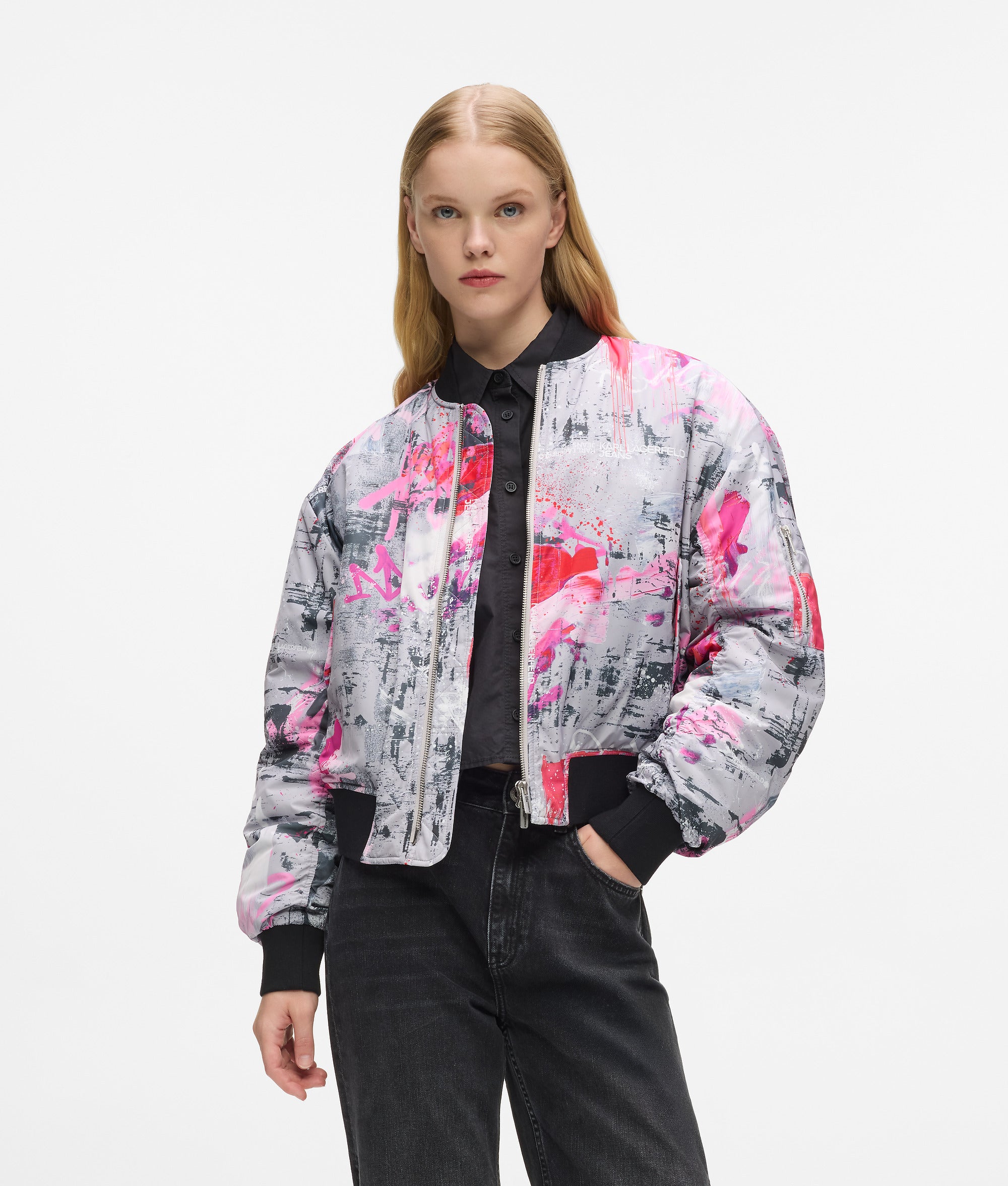 Bomberjacke mit durchgehendem Farbeffekt Malerdruck Pink All