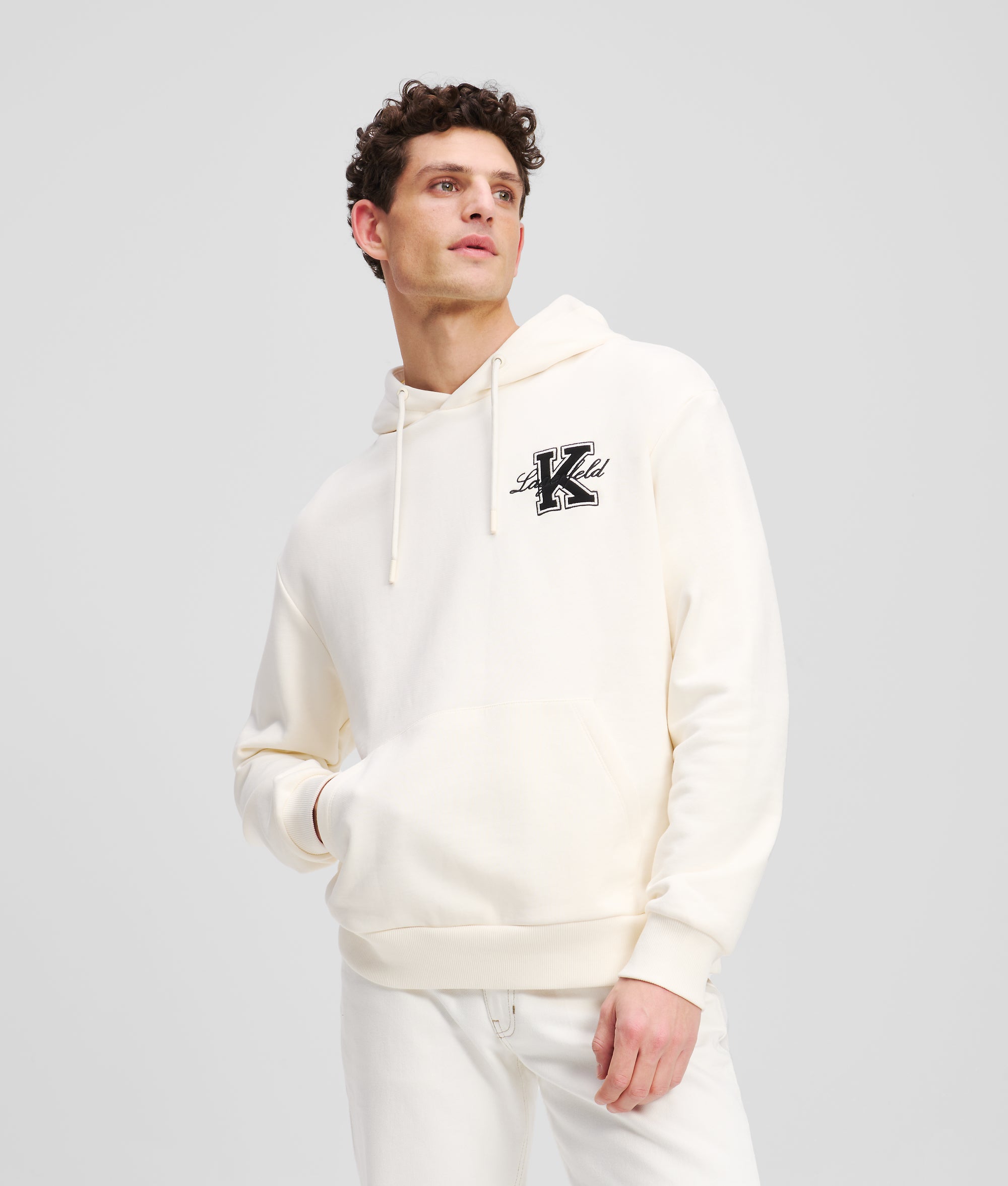SUDADERA CON CAPUCHA CON LA INICIAL K Blanco Crudo Hombre