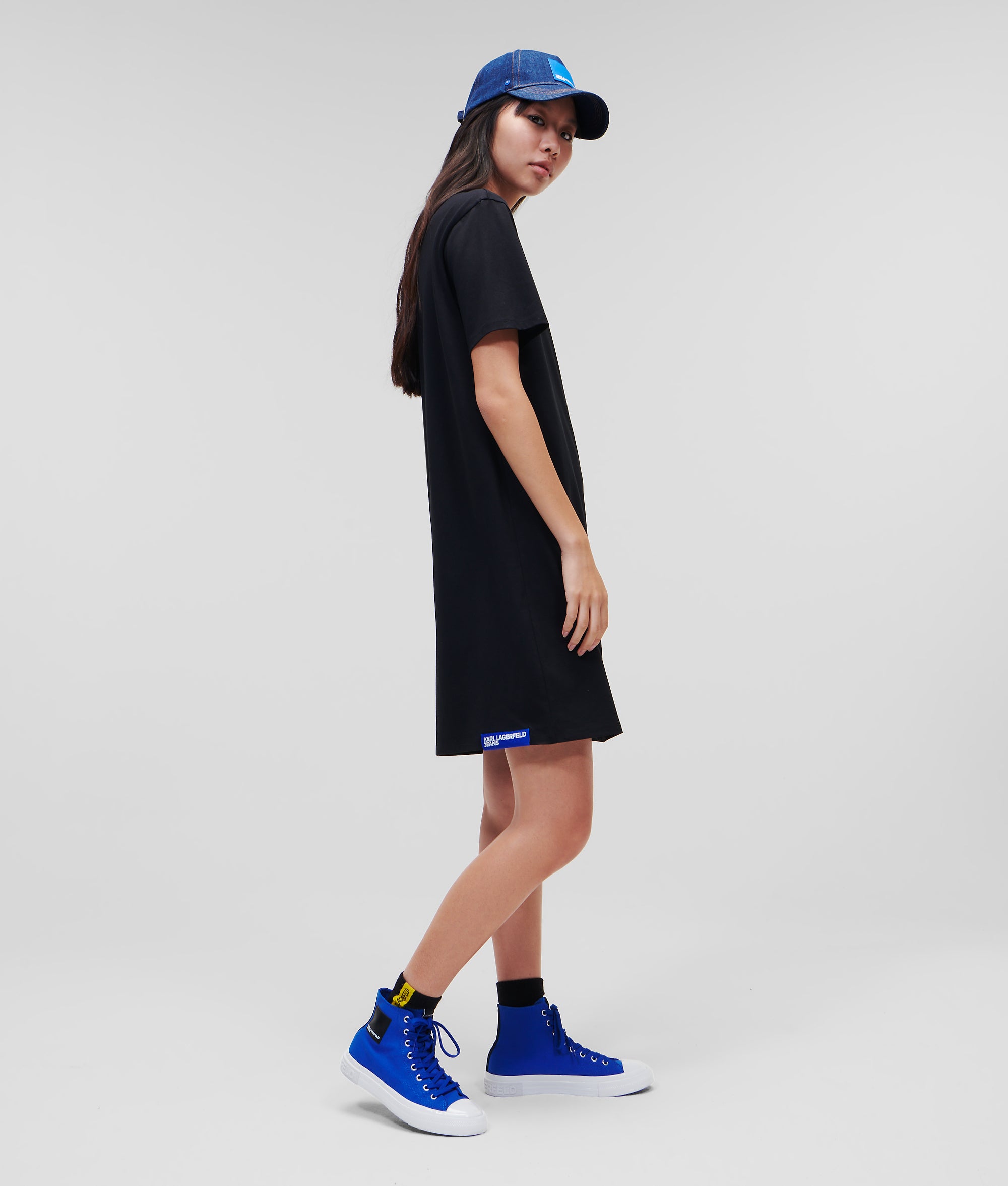 Karl Lagerfeld Paris スキューバ クルーネック ミニワンピース Tシャツワンピース | ブラック | レディース | KARL LAGERFELD