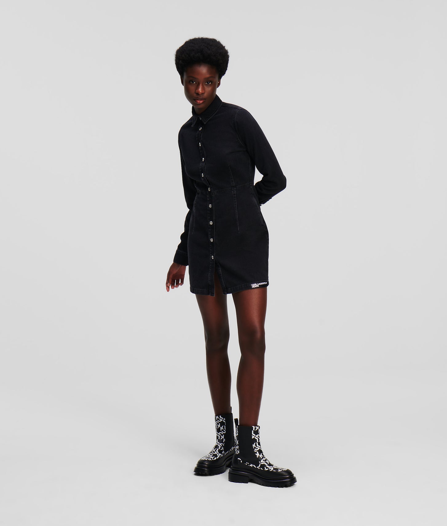 FITTED DENIM DRESS | WASHED BLACK | KARL LAGERFELD | Page 1 FITTED DENIM DRESS | WASHED BLACK | KARL LAGERFELD | Page 1