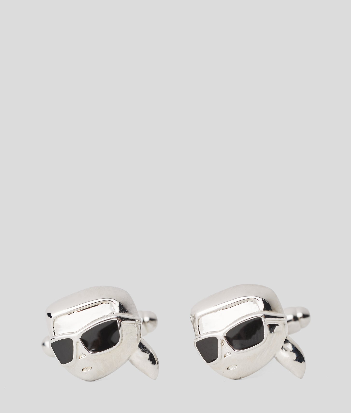 240M3947290_1