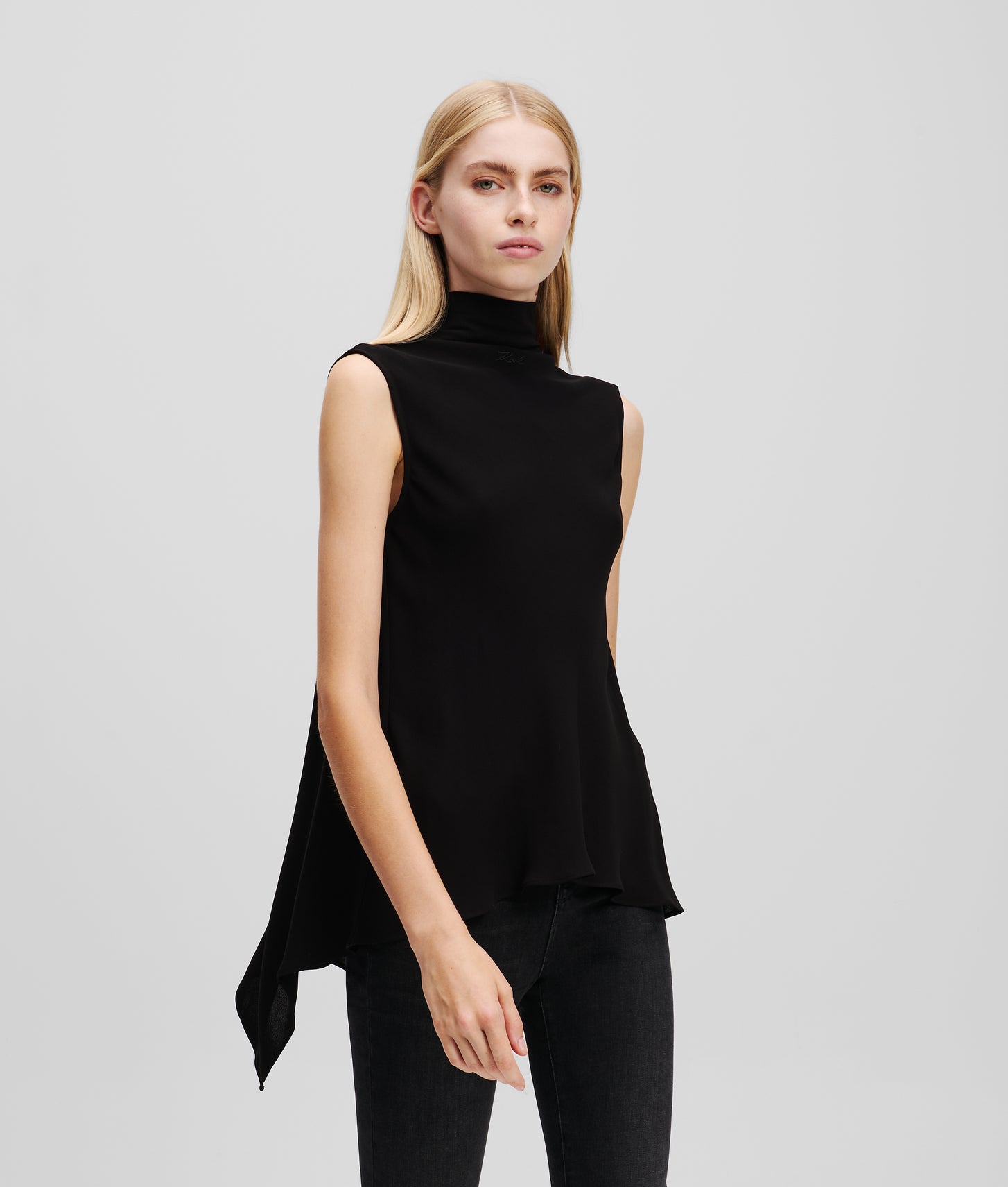 A1W11017999_1