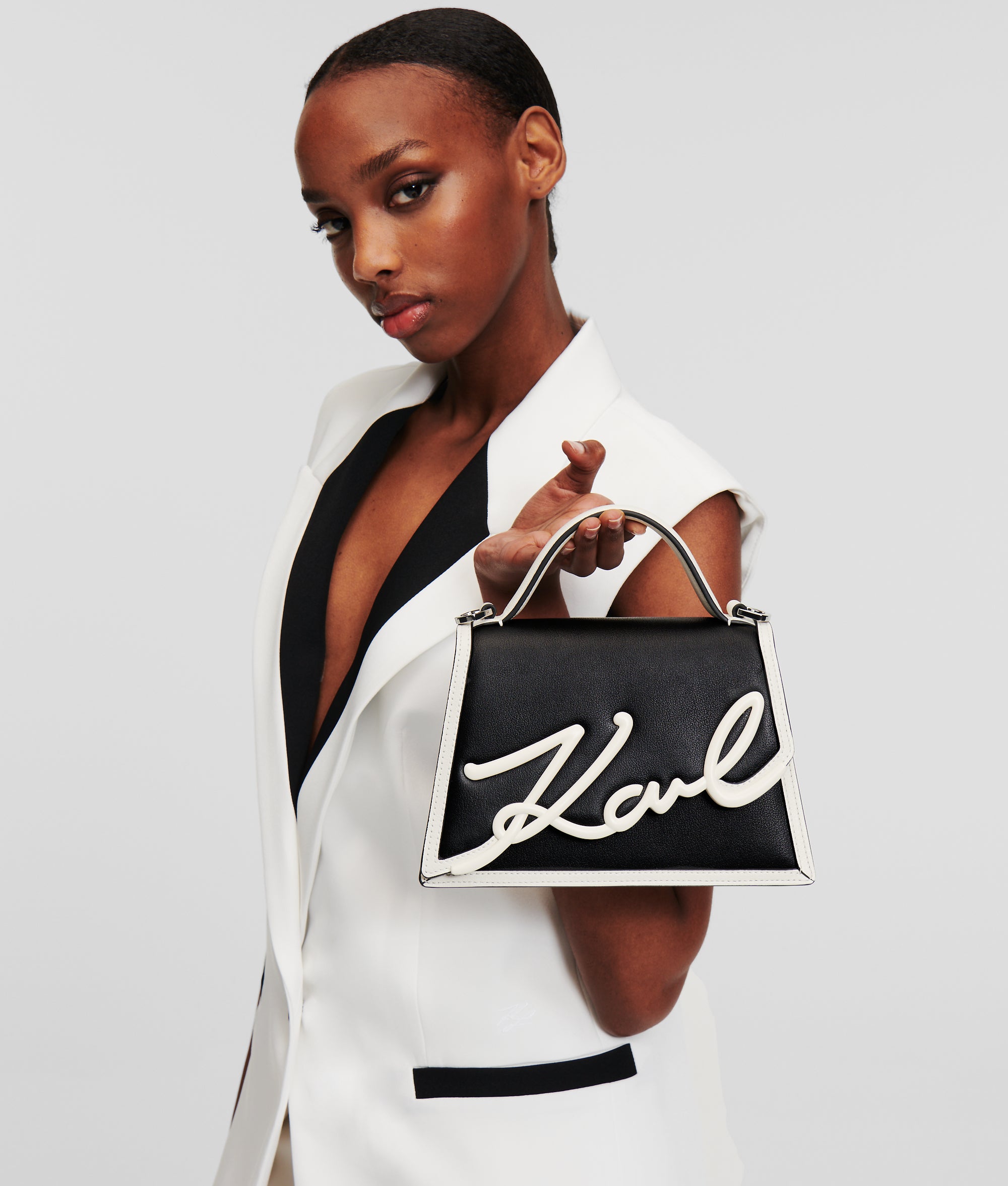 K/SIGNATURE SMALL CROSSBODY BAG Black/White Women KARL LAGERFELD