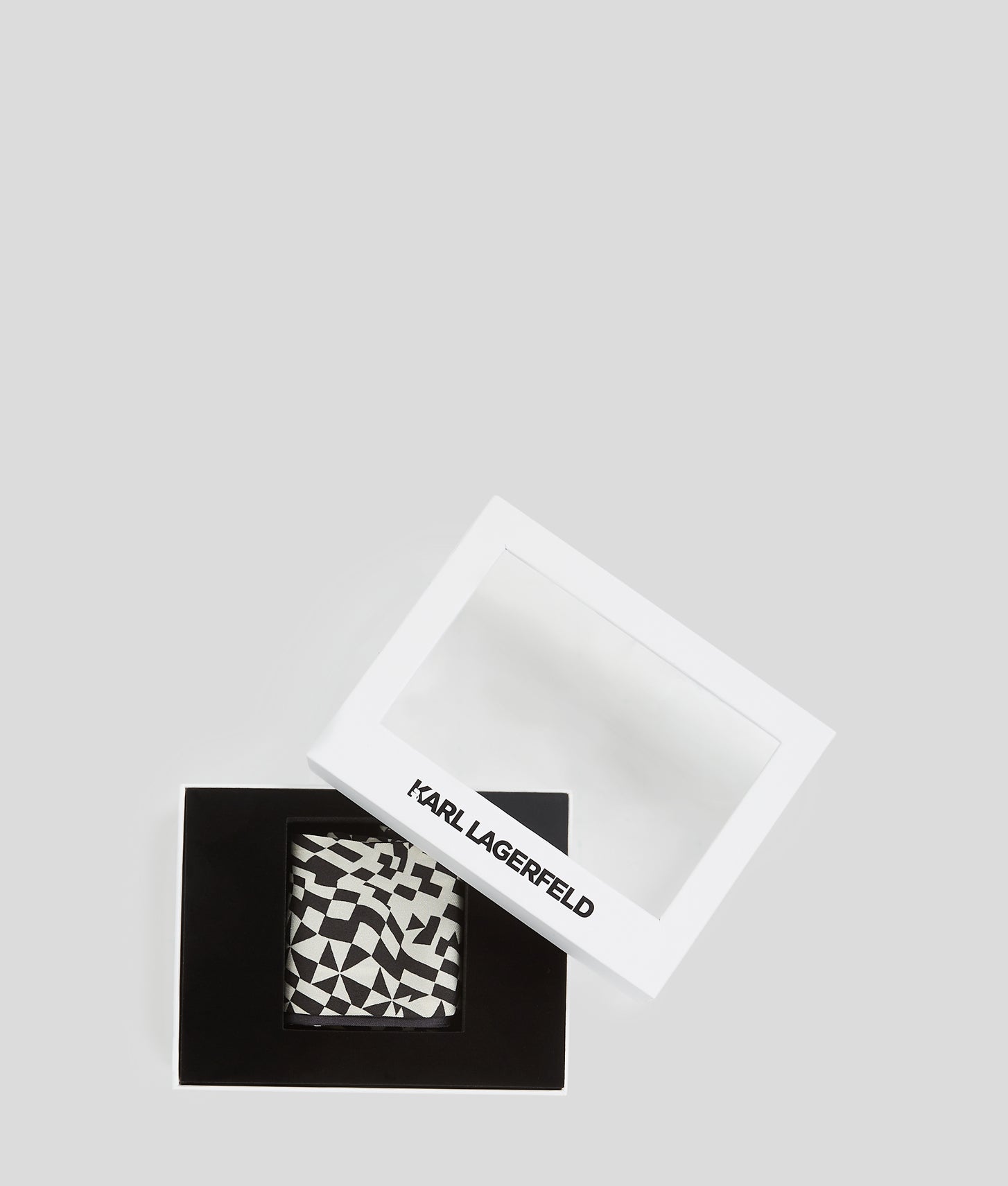 A1W33053101_5