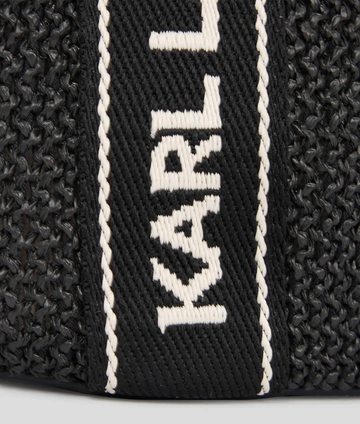 A1W46074999_3