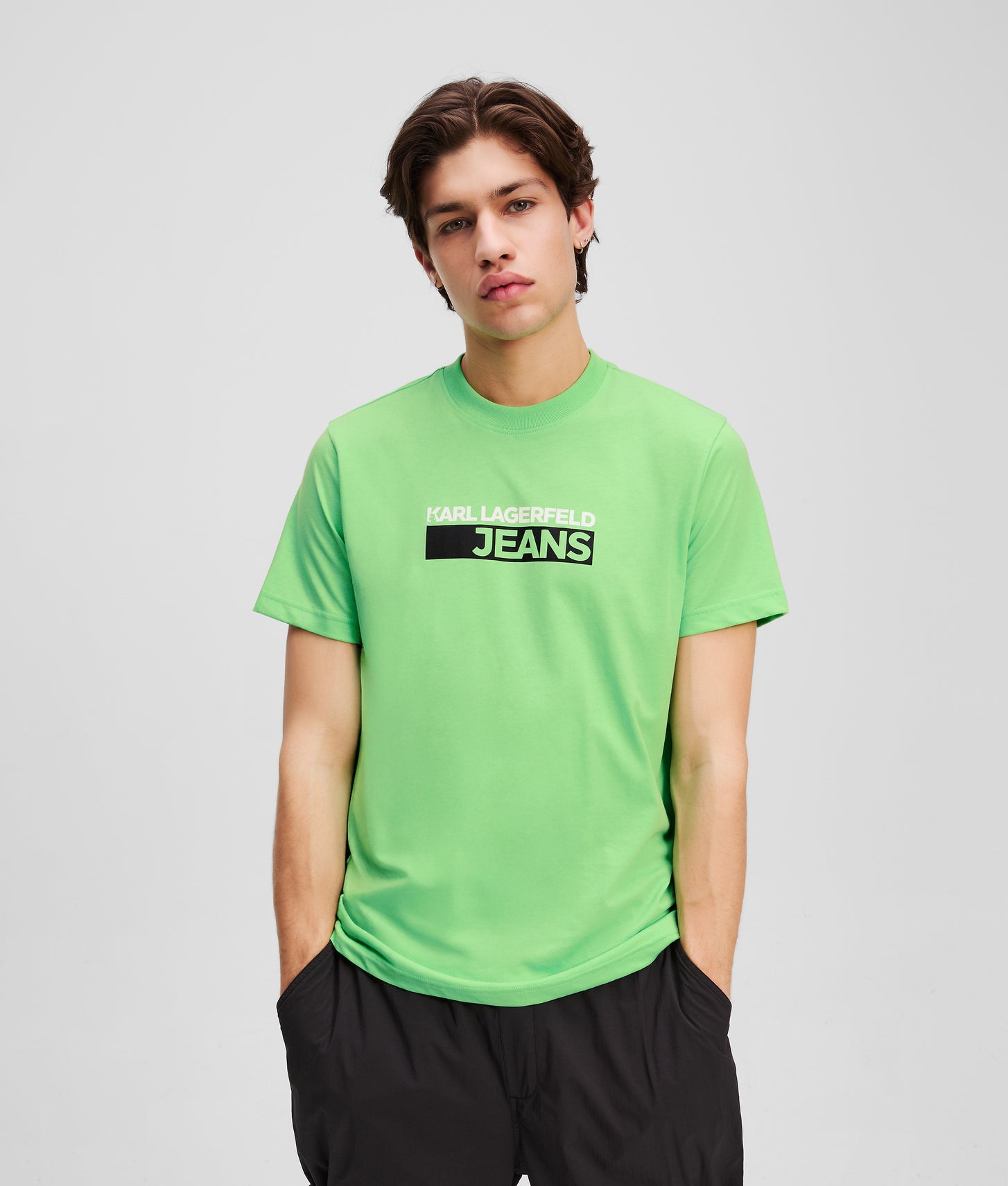 A2M170741OO_1
