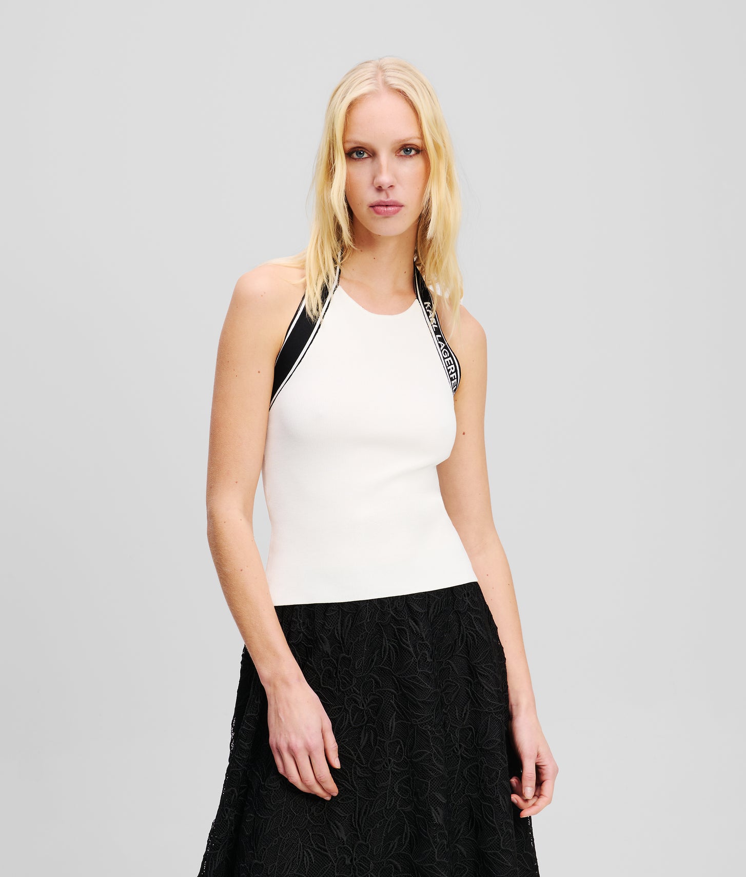 A2W18026101_1
