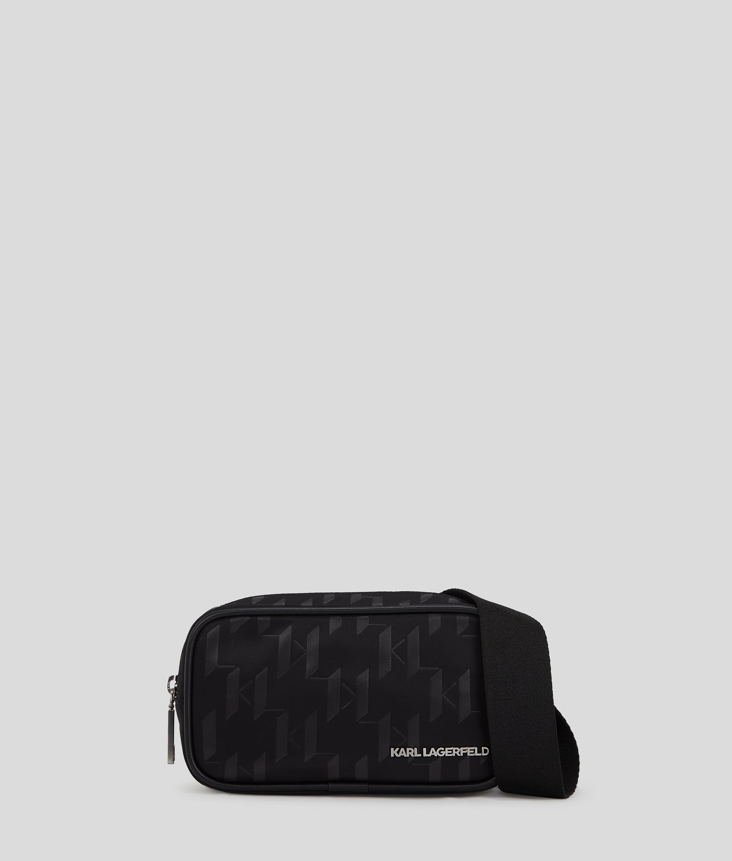 A3M30165999_1