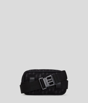 A3M30165999_4