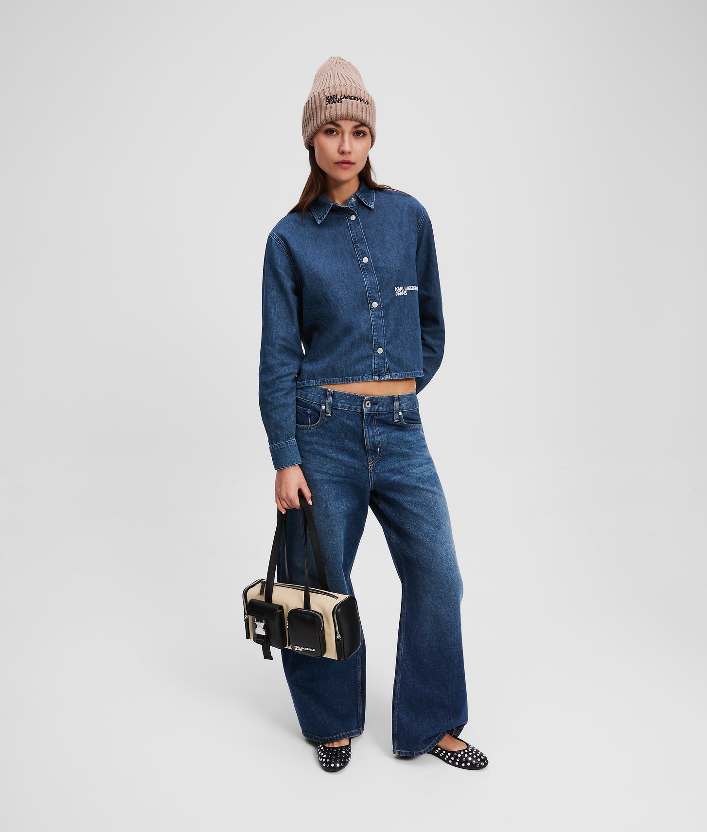 A3W110021CM_4