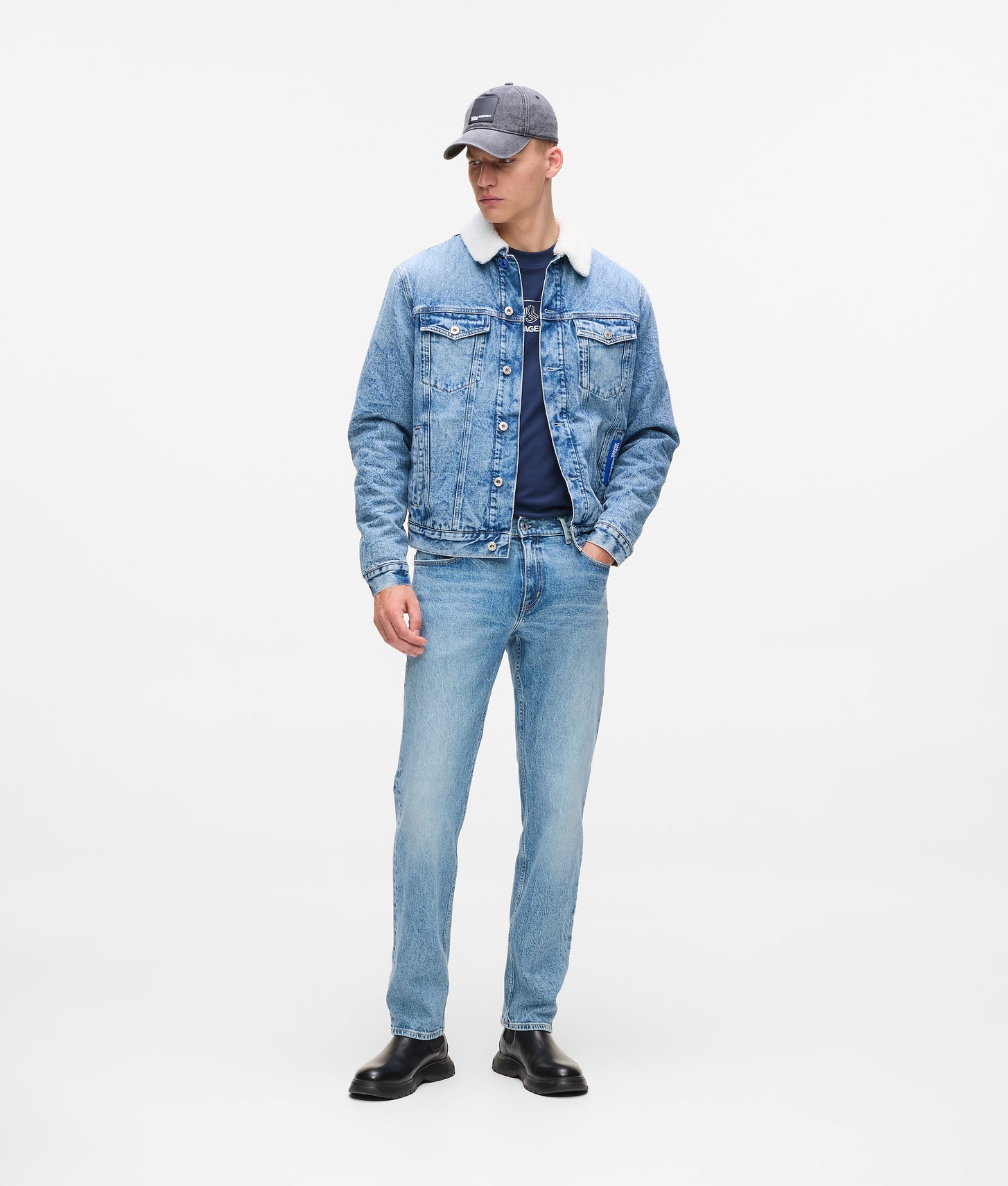 A4M100561YN_4