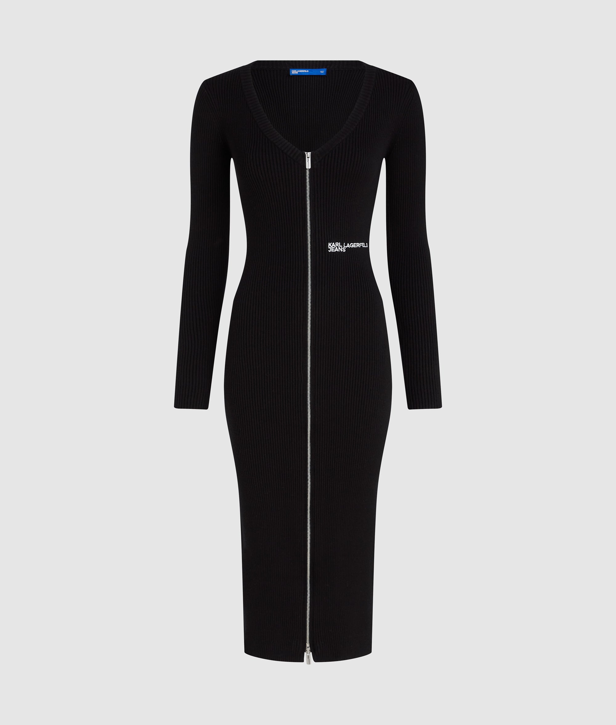 Elegante, dubbelzijdige jurk voor de winter met doorlopende Elegante, dubbelzijdige jurk voor de winter met doorlopende