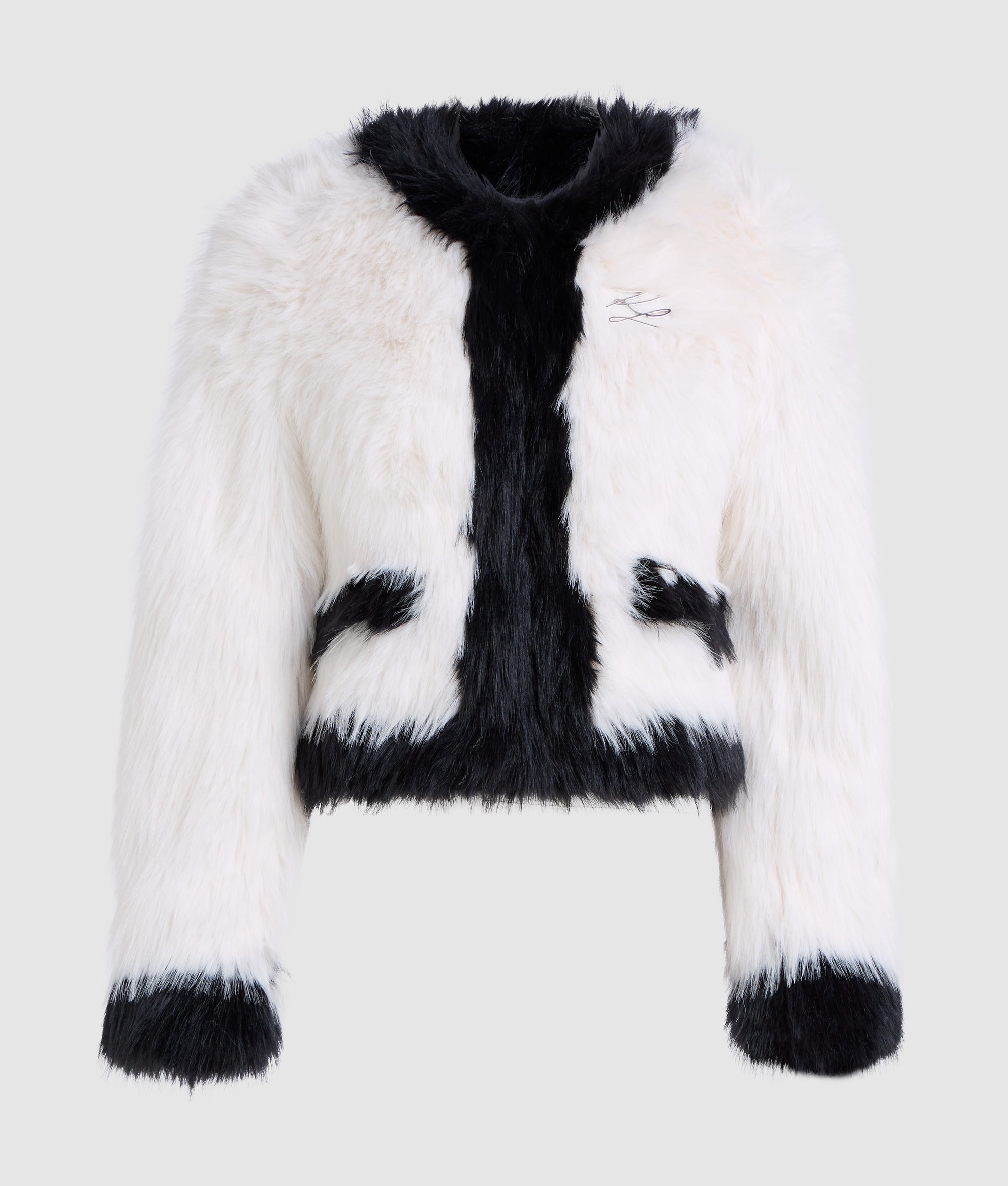 ジャケット・アウター CARLA fluffy jacket 新品未使用 CARLA フラッフィージャケット（新品未使用 CARLA