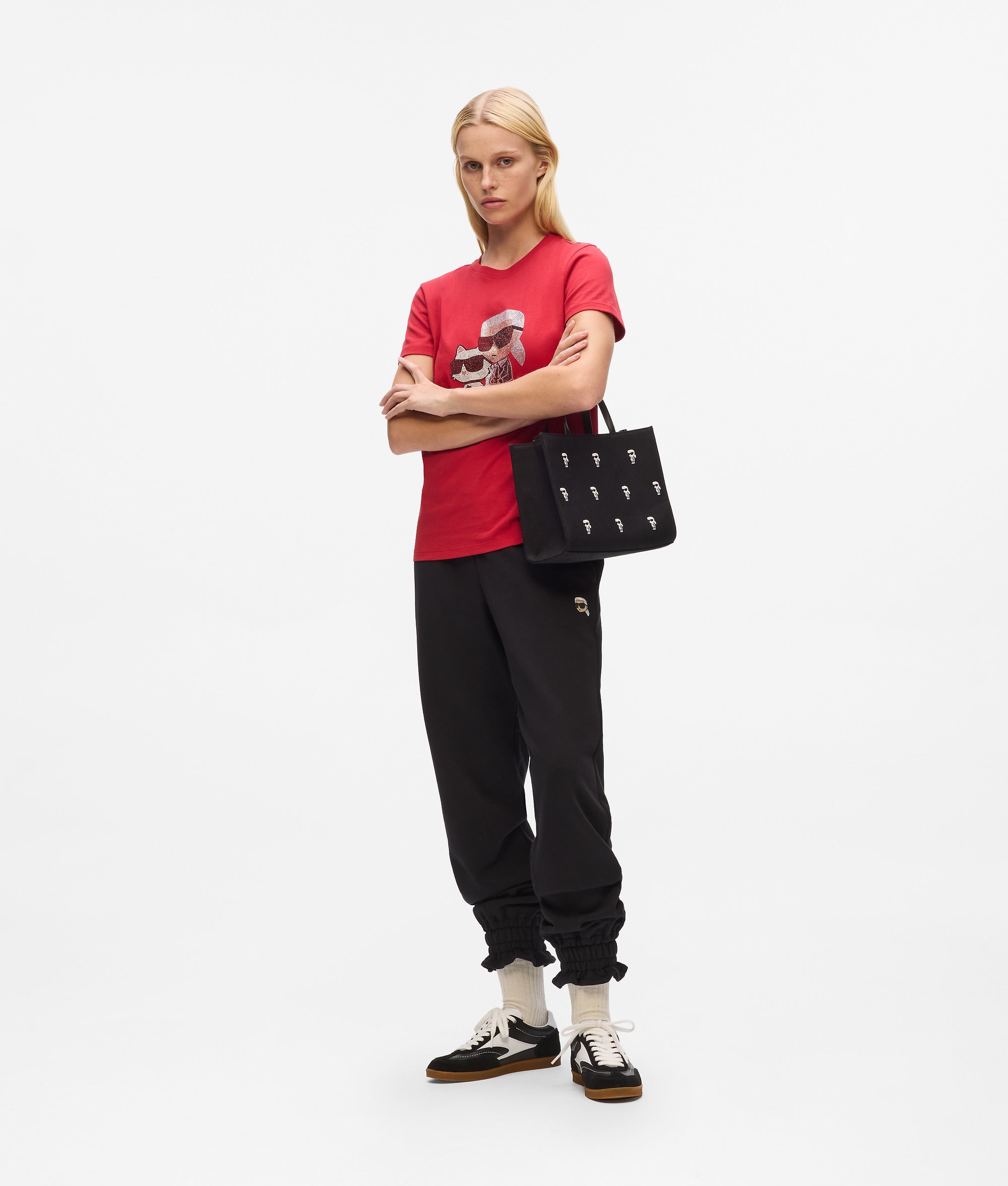 KARL LAGERFELD ロゴ プレート チェーンリンク フォンケース 61TUI1kLCmL._UF894,1000_QL80_.jpg