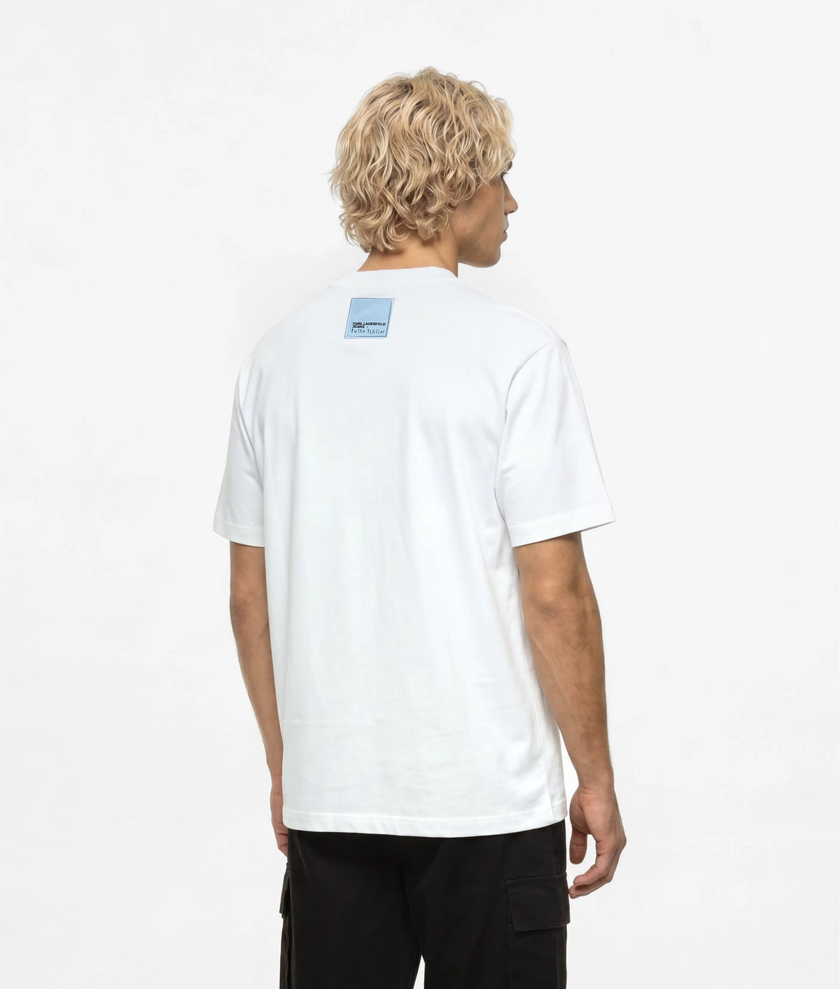 B4M17074100_2