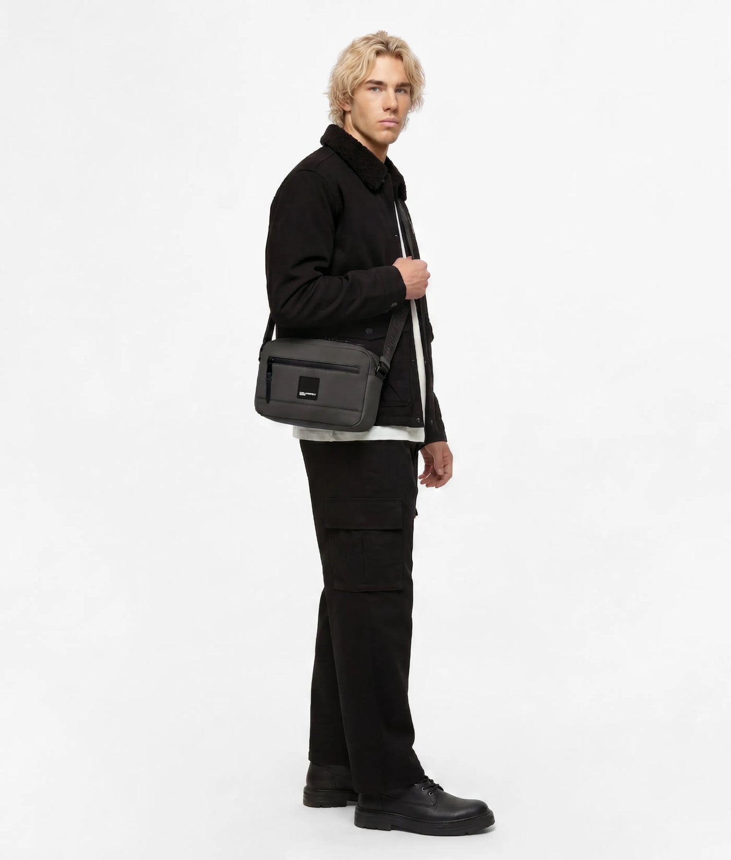 B4M302012QH_2