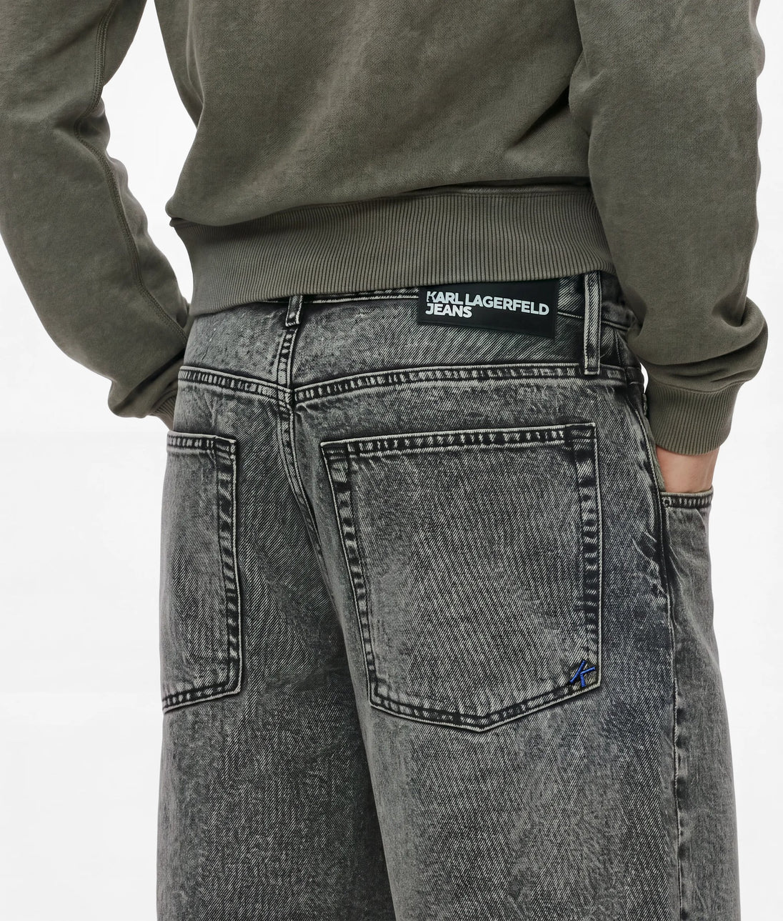 C1M100811BS_2