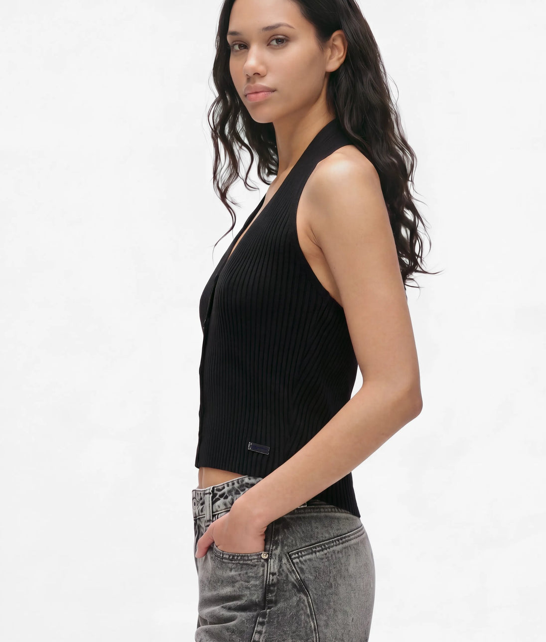 C1W18002999_3