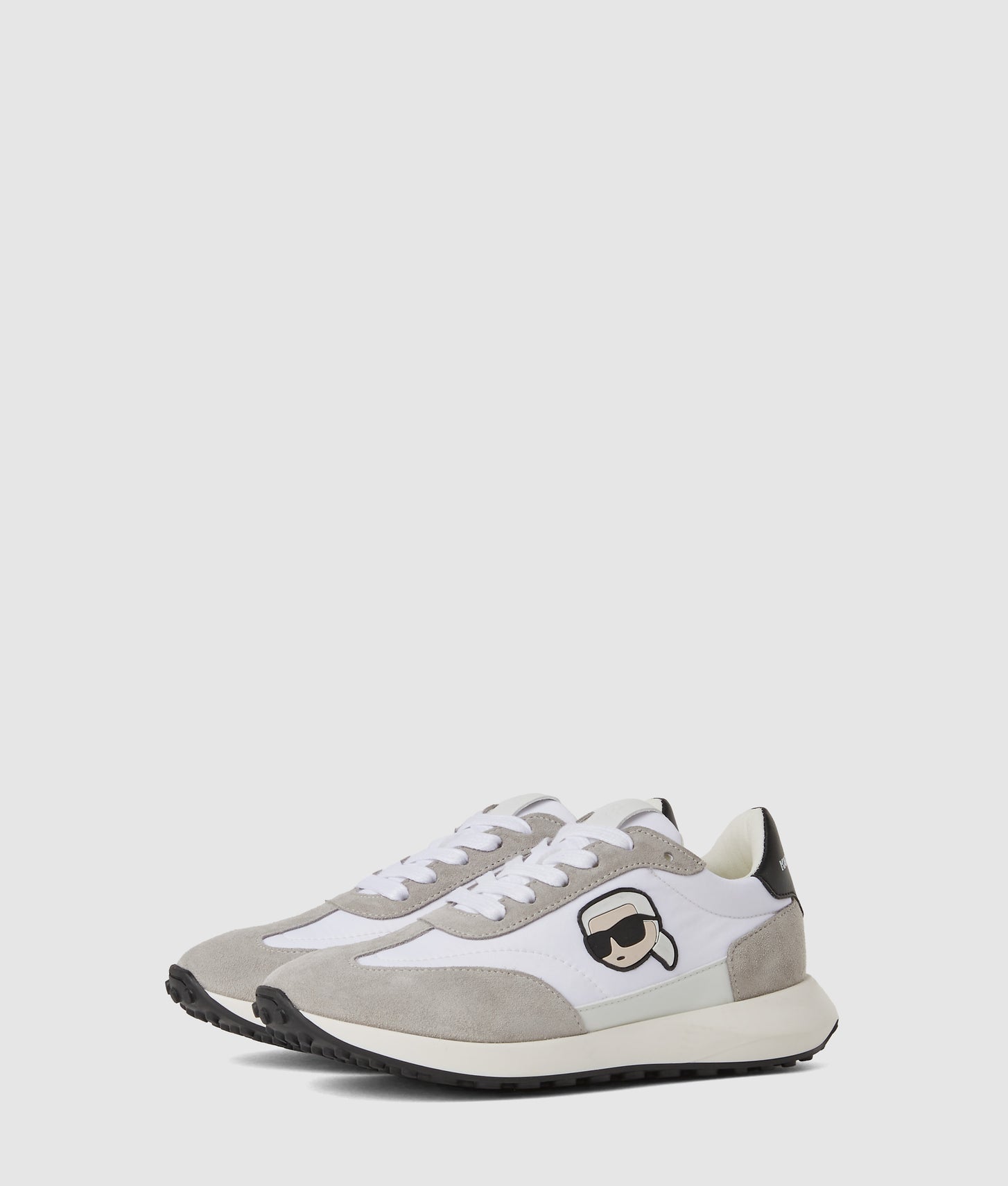 CW250155100_4