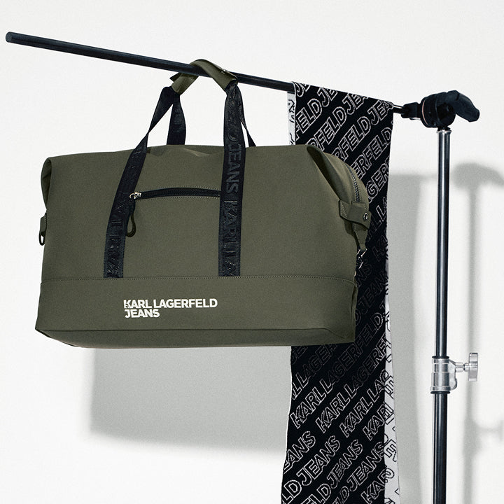 カール・ラガーフェルド | デザイナーズウェア、ファッション