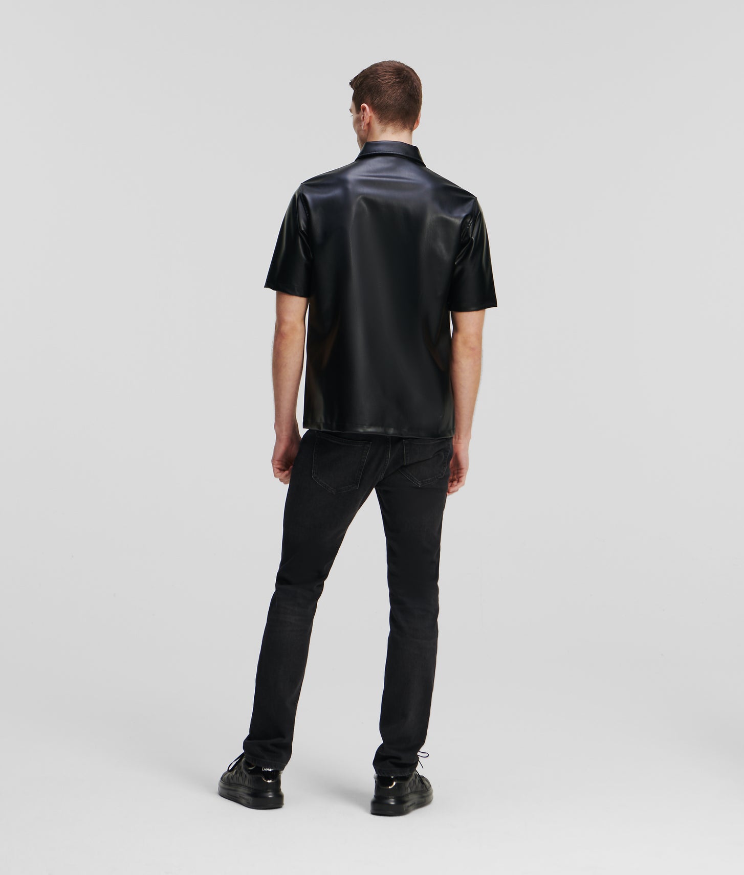 KL235495990_2