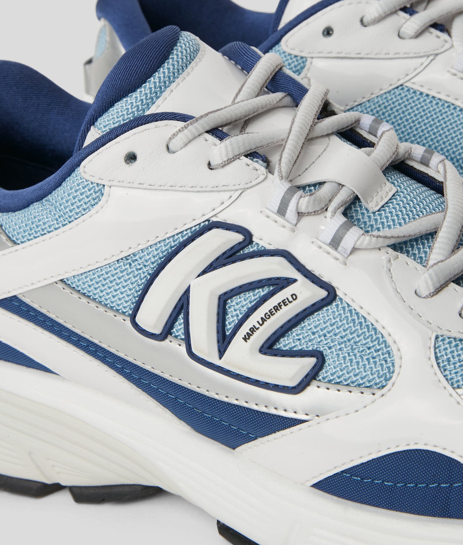 KL55521A105_2