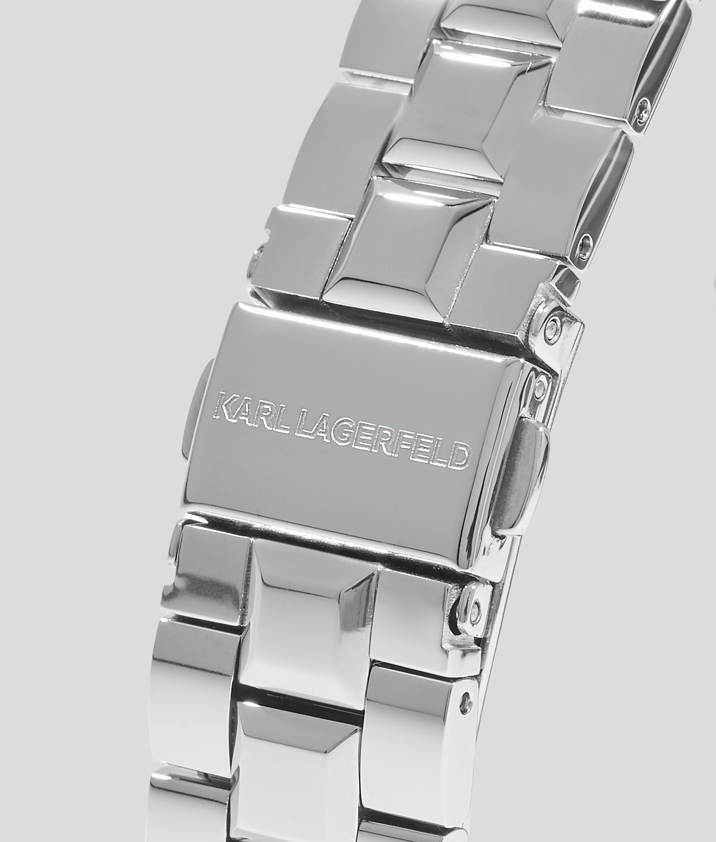 KL610036290_3
