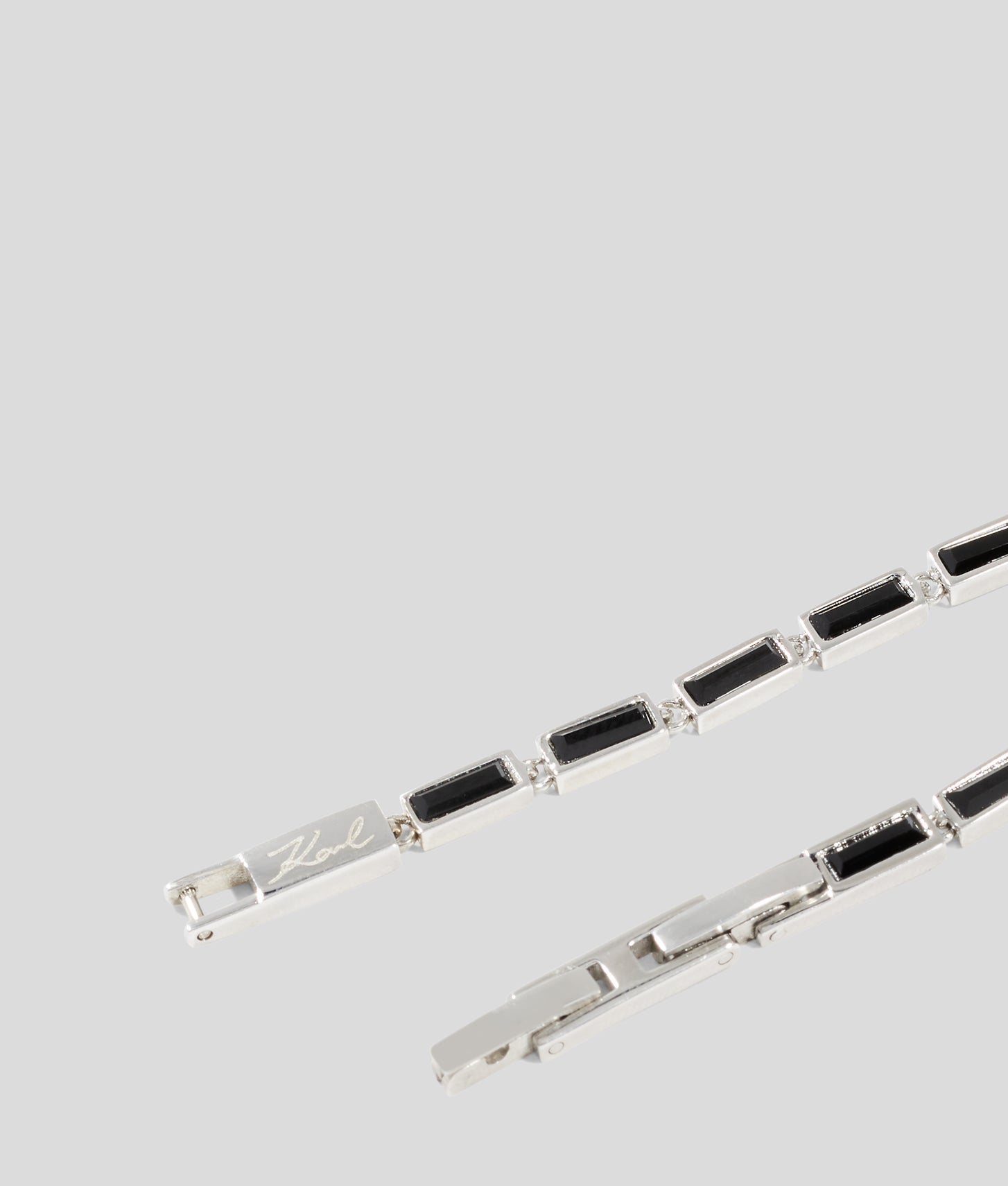 KL610044290_4