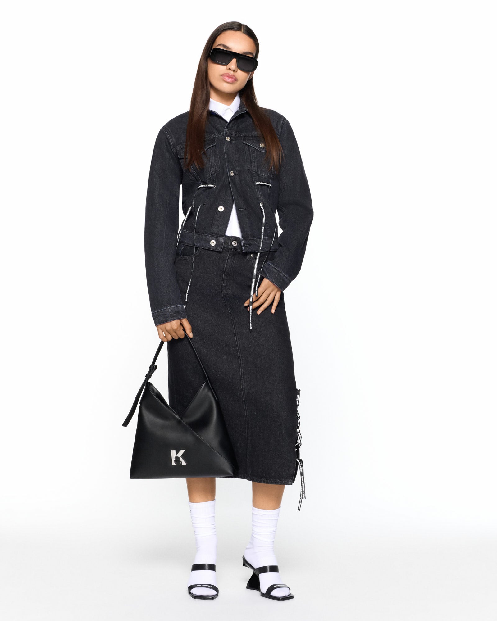 KARL LAGERFELD クロッフトレックシャシハンツ 225W1054 999 KARL LAGERFELD クロッフトレックシャシハンツ 225W1054 999 T