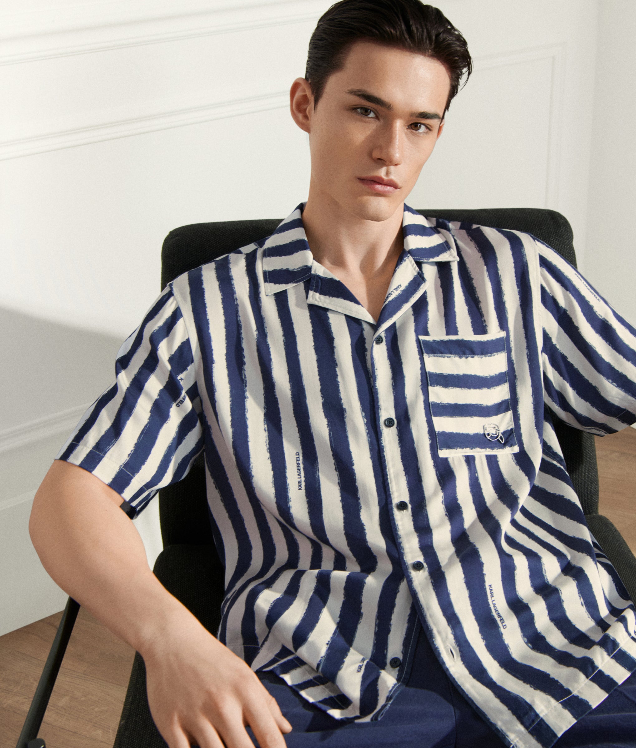 Ikon Choupette rhinestone small shopper | Natural | Women | KARL